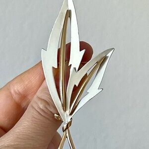 Signed Crown Trifari White Enamel Leaf Large 3"+ Brooch Modernist Gold Tone Pin
